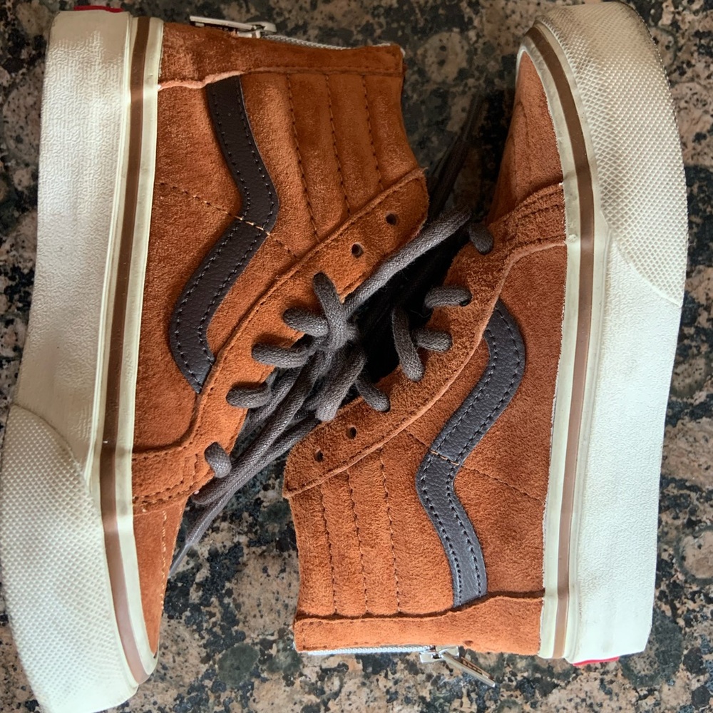 Size 11 - Kids Vans - Brown Suede